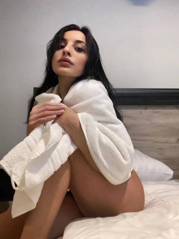 Надюша